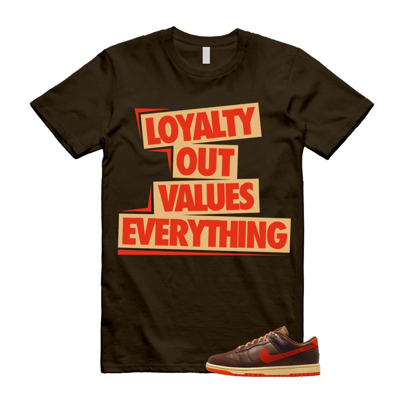 Dunk British Brown Light Tan Sesame Picante Red T Shirt Match LOVE HQ3448-262 T-Shirt, Sneaker Match Tee