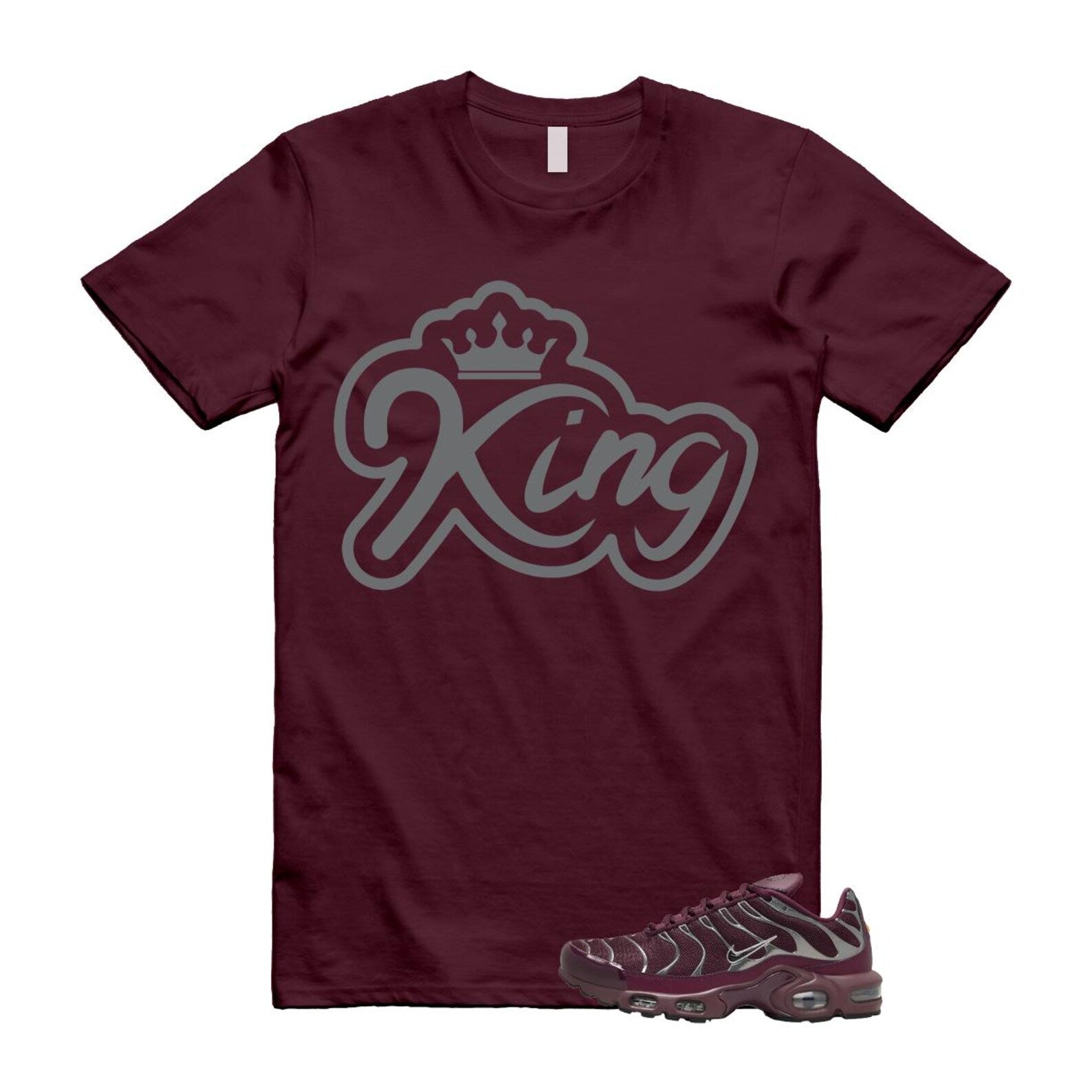 Air Max Night Maroon Metallic Silver Dark Team Red Plus SE T Shirt Match K2 HJ9743-600 T-Shirt, Sneaker Match Tee