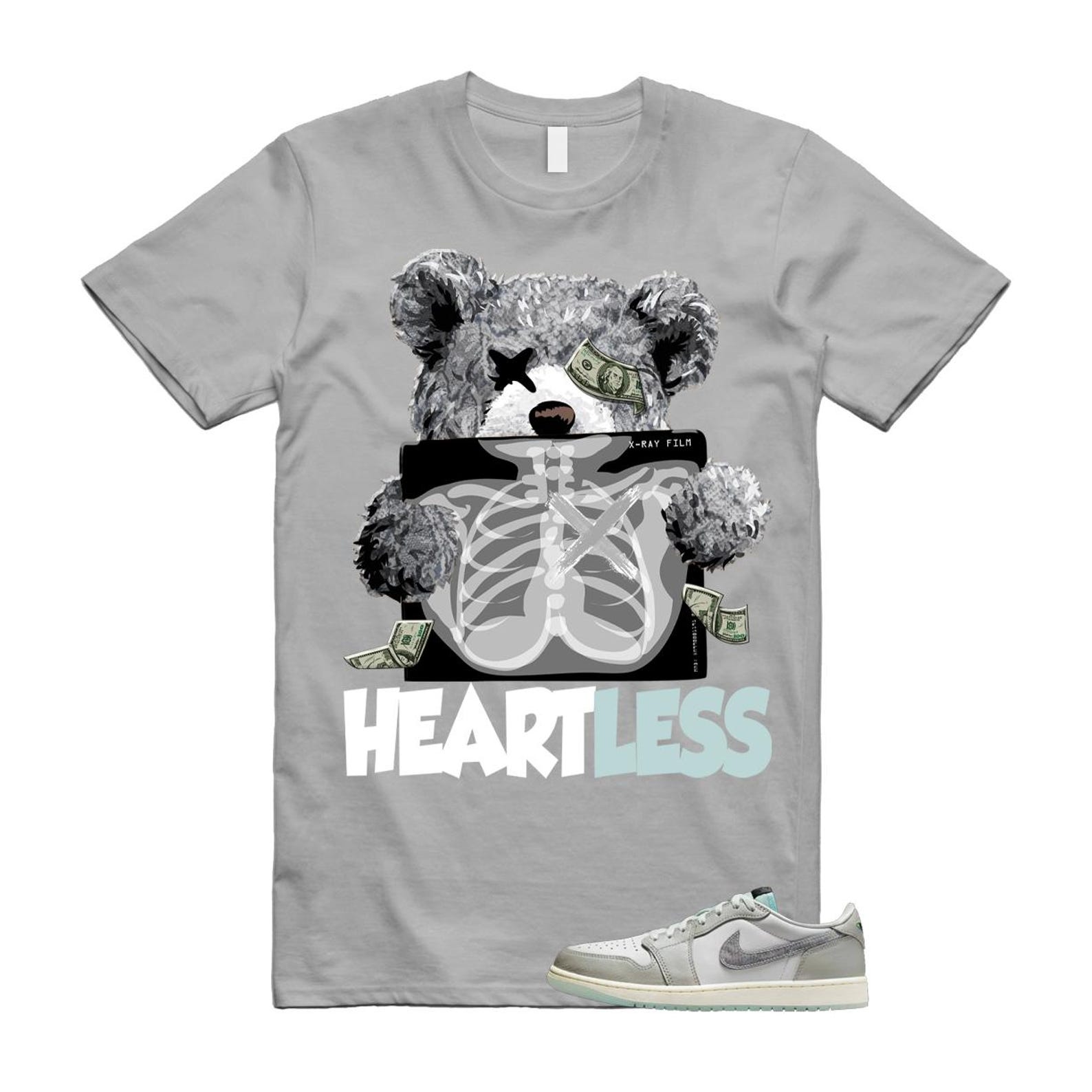 1 Year of the Snake Summit White Photon Dust Barely Green T Shirt Match HEART Less HF3144-100 T-Shirt, Sneaker Match Tee