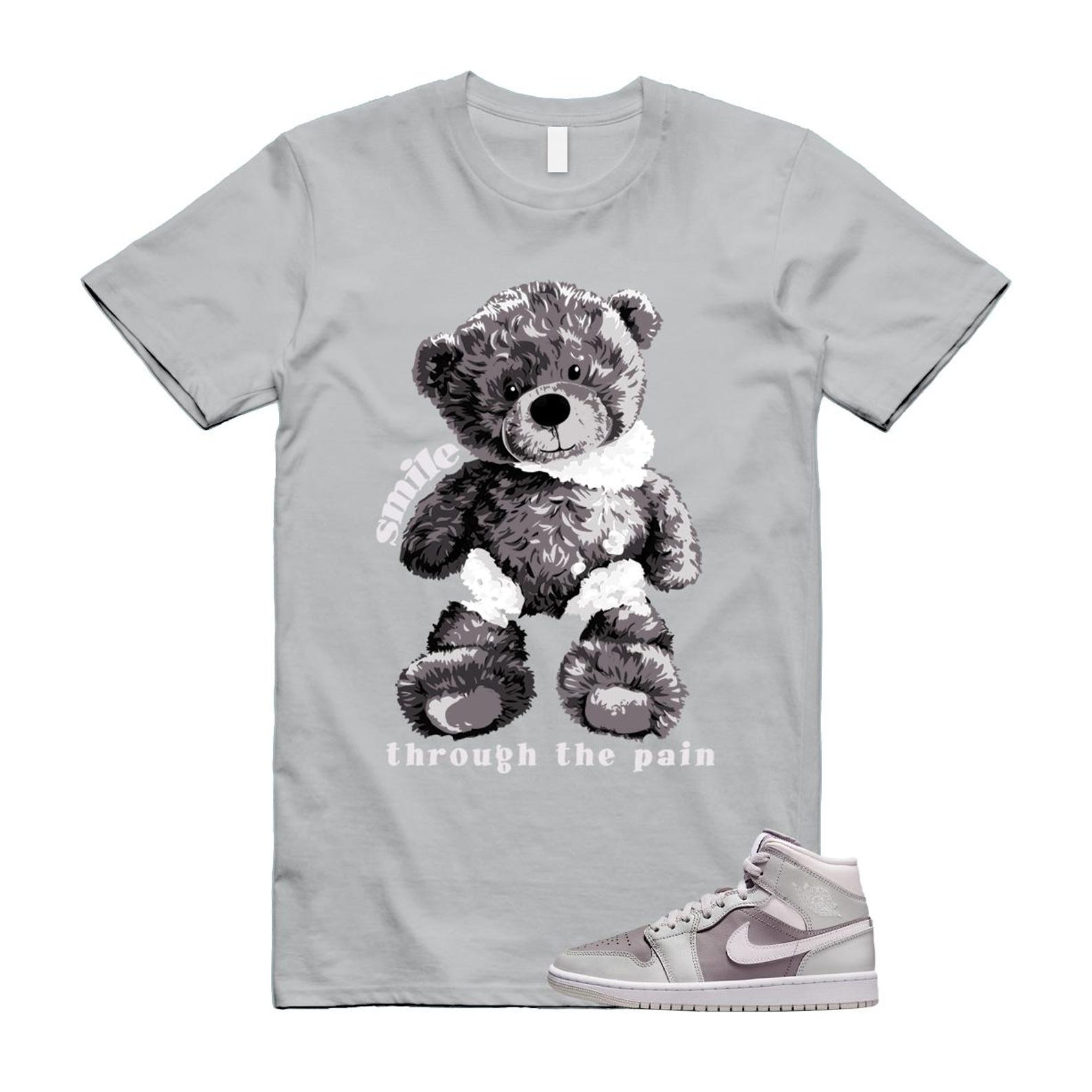1 Atmosphere Grey White Photon Dust Mid T Shirt Match SMILE BQ6472-008 T-Shirt, Sneaker Match Tee